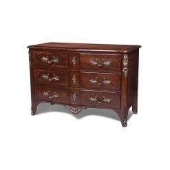 Scully & Scully Serpentine Chest